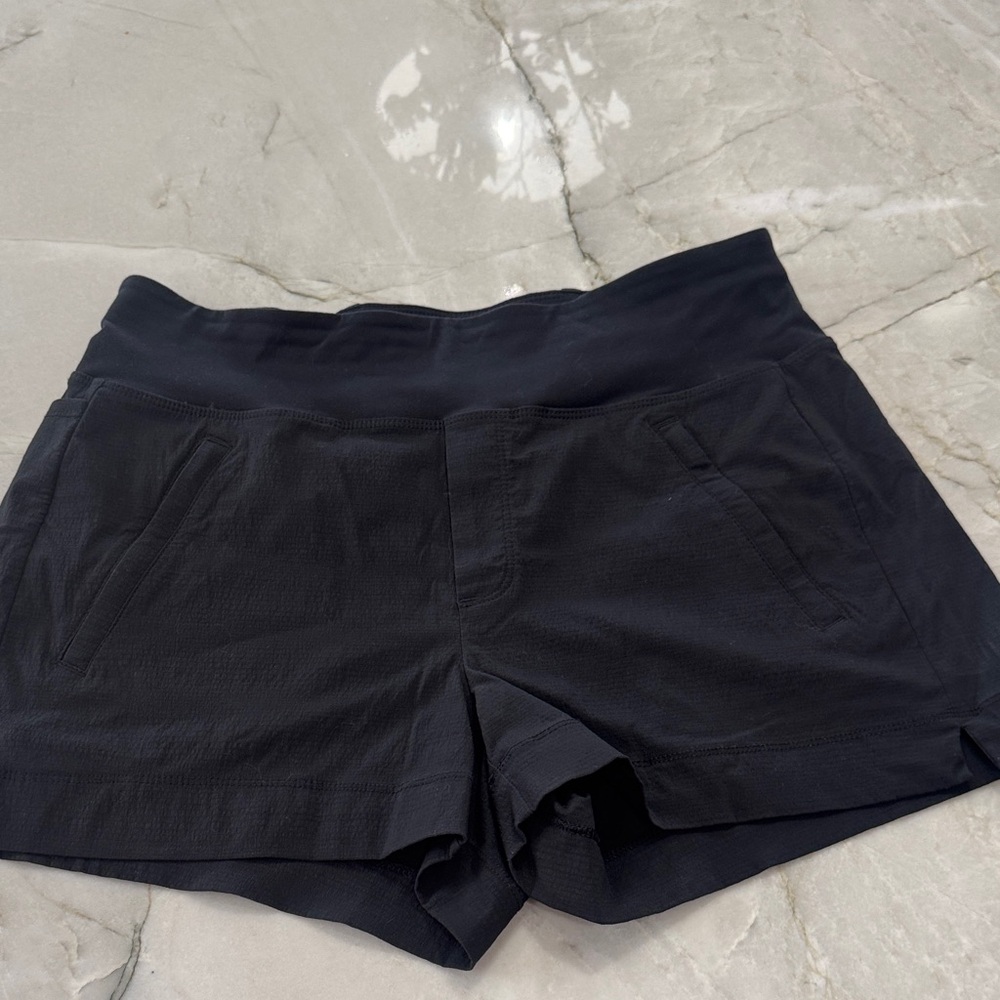 Athleta Women's Black Athletic Shorts/water shorts